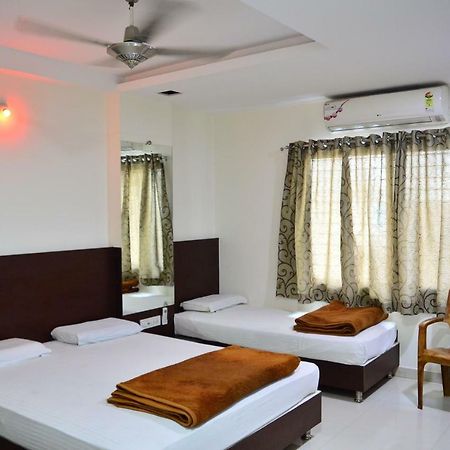 Hotel Maheshwari Avenue Ujjain Zewnętrze zdjęcie
