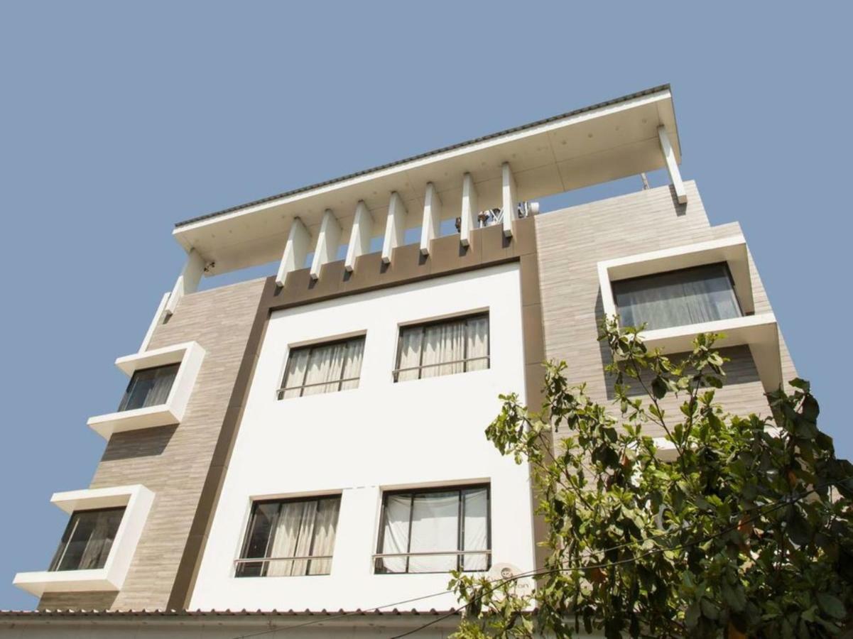 Hotel Maheshwari Avenue Ujjain Zewnętrze zdjęcie