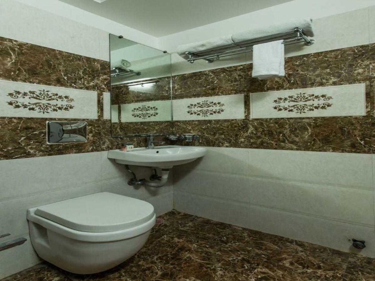 Hotel Maheshwari Avenue Ujjain Zewnętrze zdjęcie
